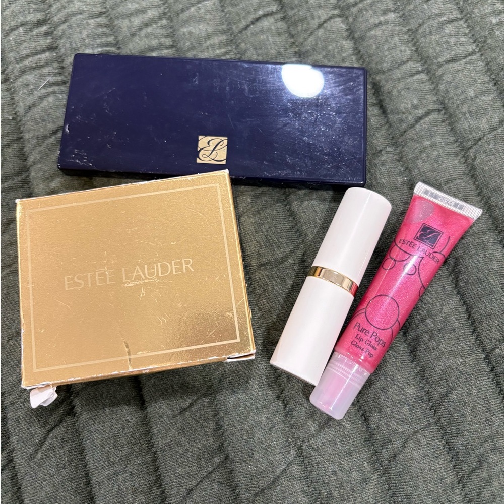 Estée Lauder Vintage Attitude Compact Eyeshadow Quad Lip Conditioner Pure Pops